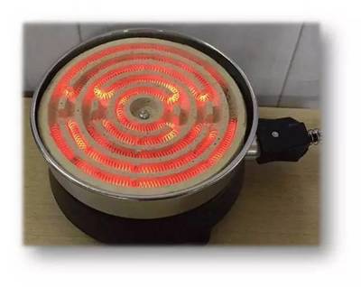 后风挡玻璃上的线条探秘 电加热除霜原理与应用